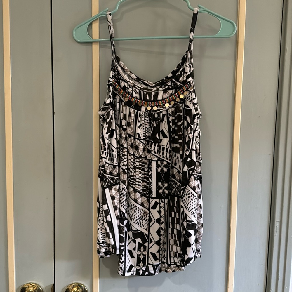 FLASH SALE ❤️ Women’s tank top